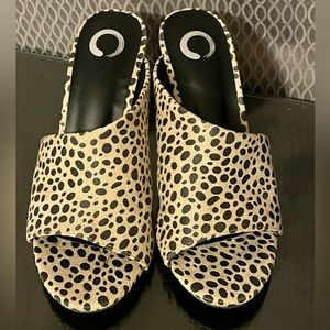 Tan Black Spots Chunky Heel Sandals Chinese Laundry sz 6.5